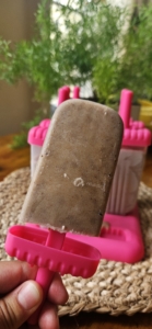 banana peanut butter healthy ice lollies in moulds

